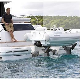 BESENZONI液压升降跳水平台Tender launch